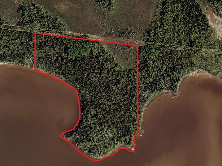Terre à Bois: 55 Acres / Lac Montigny