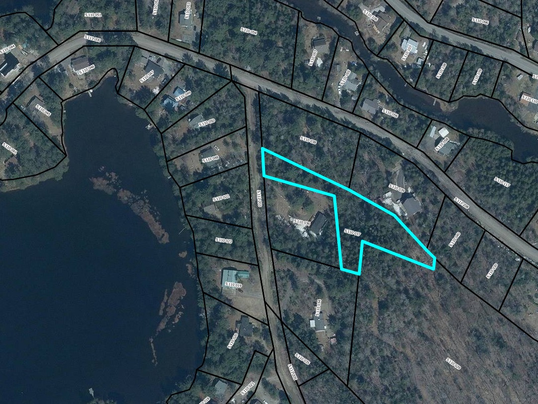 Terrain Résidentiel: 0.96 Acres / Chertsey